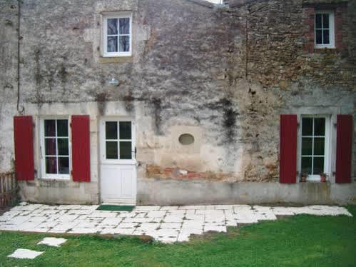 Gite Le Puy Rabasteau Hotel Chantonnay Exterior photo